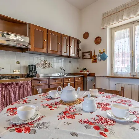 In With Kitchen Capezzano Pianore
